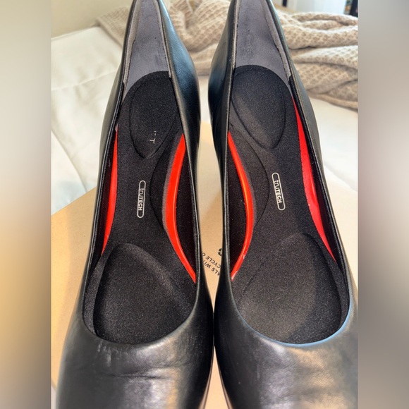 Rockport Black Pumps - Picture 5 of 13